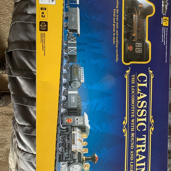 Classic train new in box new train train - Picture 3 of 3